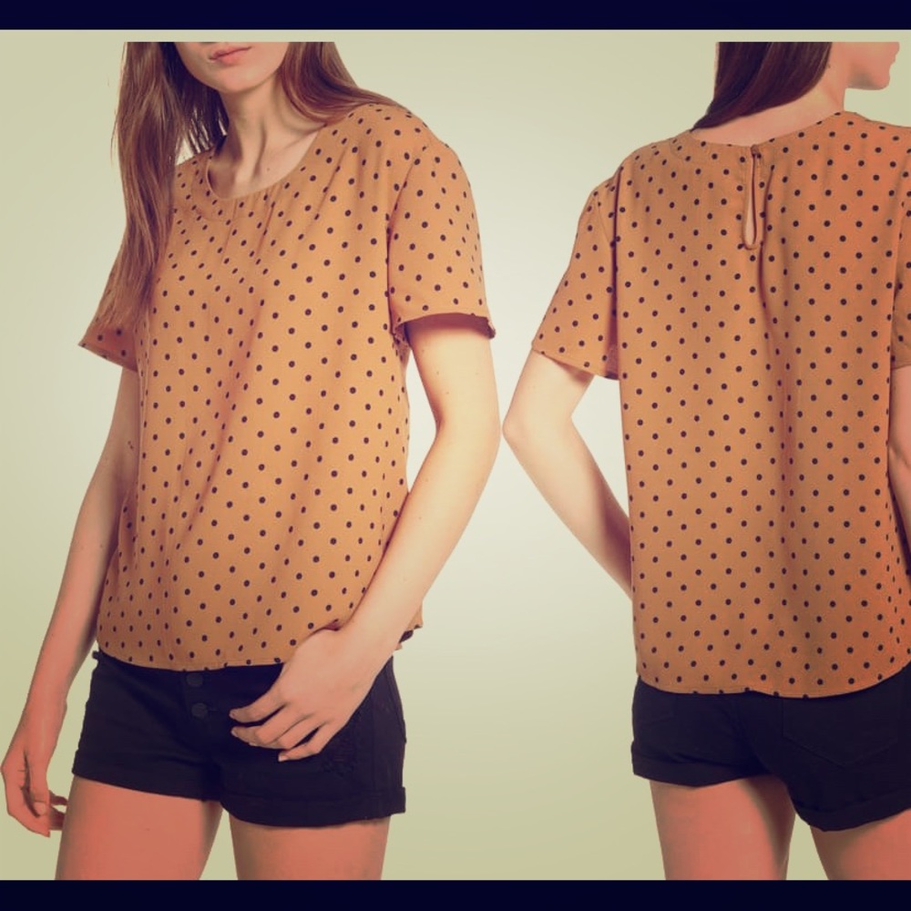 Polka dot tan black top